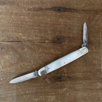 New York Knife Co. 2 7/8" Pen Knife Pearl 1856-1931