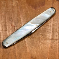 Challenge Cutlery Co 3 1/16” Pen Knife Pearl 1899-1928
