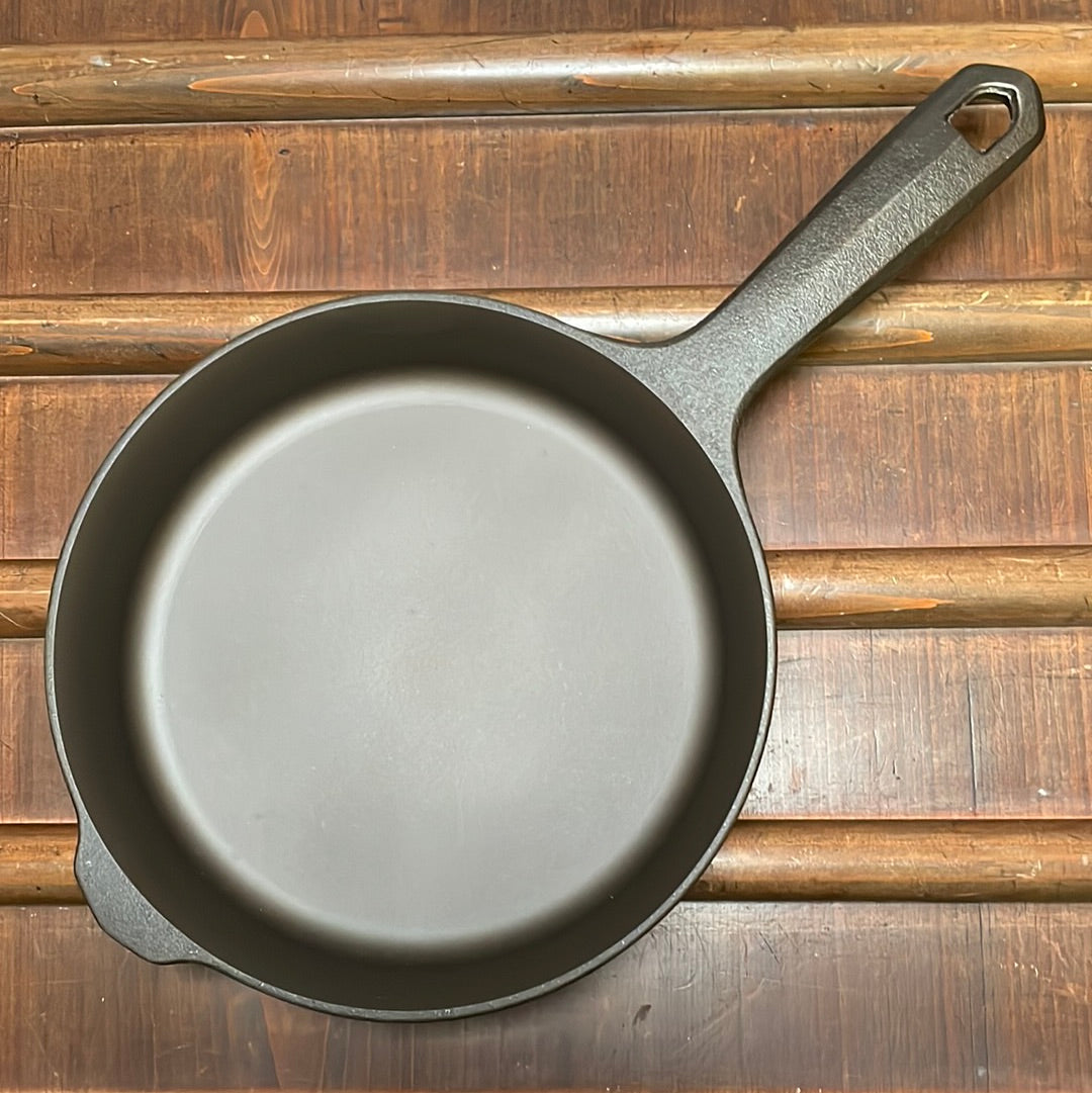  Field Company No.16 Double-Handled Cast Iron Skillet—Smoother,  Made in USA, Vintage Style, Preseasoned: Home & Kitchen