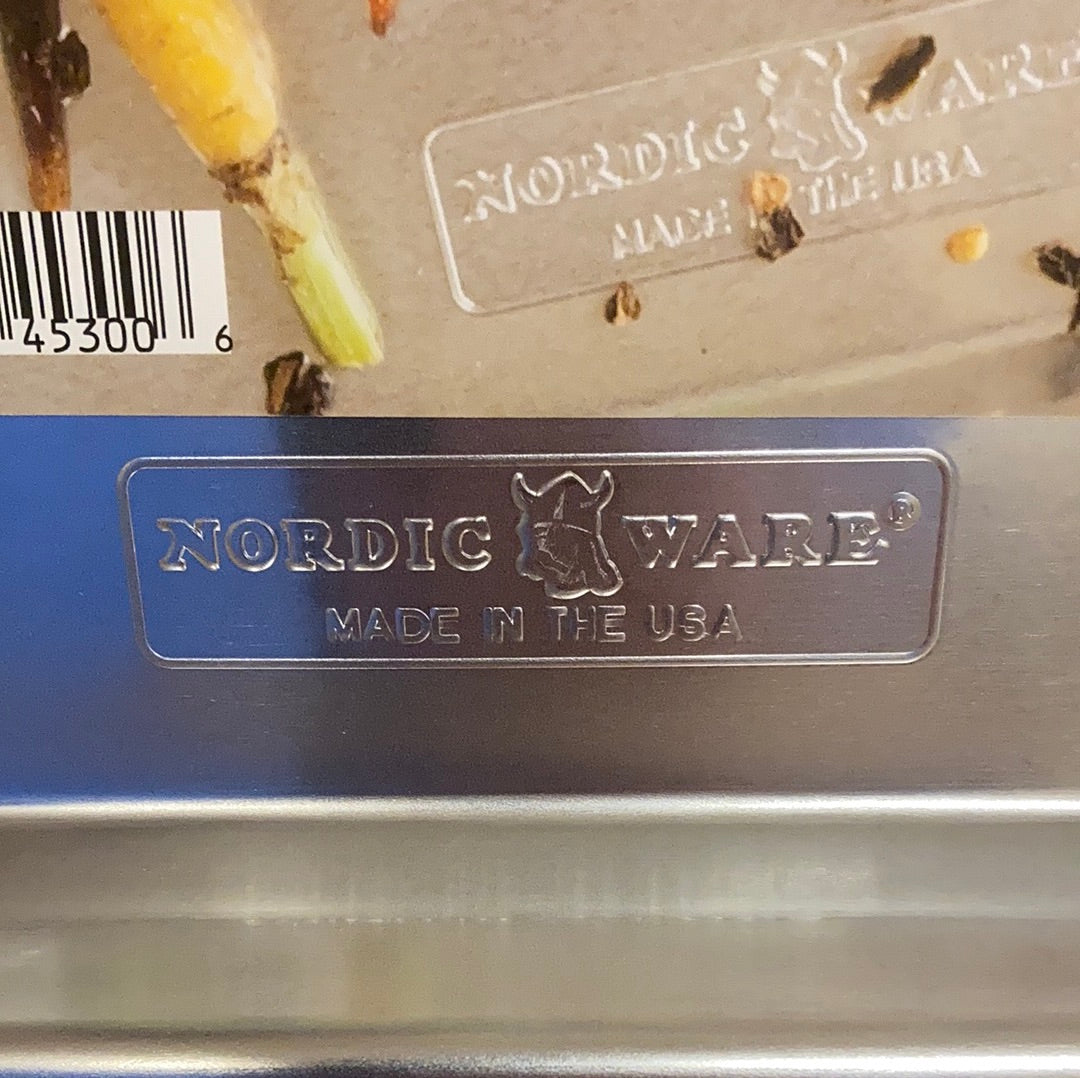 Nordic Ware Naturals Quarter Sheet Pan