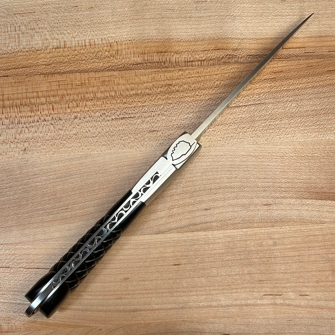 Fontenille Pataud Sperone 12cm Pocket Knife Carved Pinned Buffalo Horn Tip Lockback