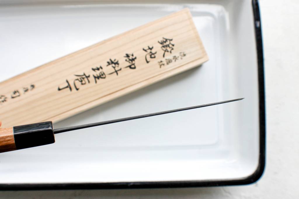 Tsukasa Hinoura 'River Jump' 165mm Wa-Santoku Enju Handle – Bernal